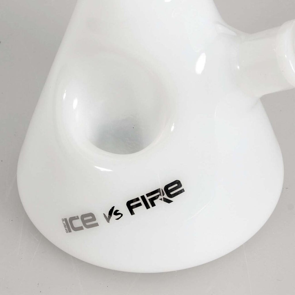 BLAZE ICE vs. FIRE Ice-Wasserpfeife in Meergrün mit Feuerzeugfach