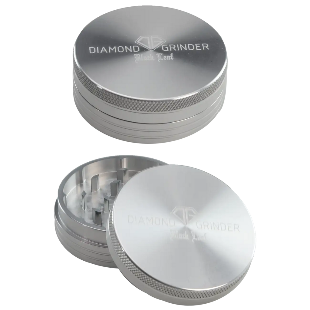 Zweiteilige Black Leaf Diamond Kräutermühle in silber