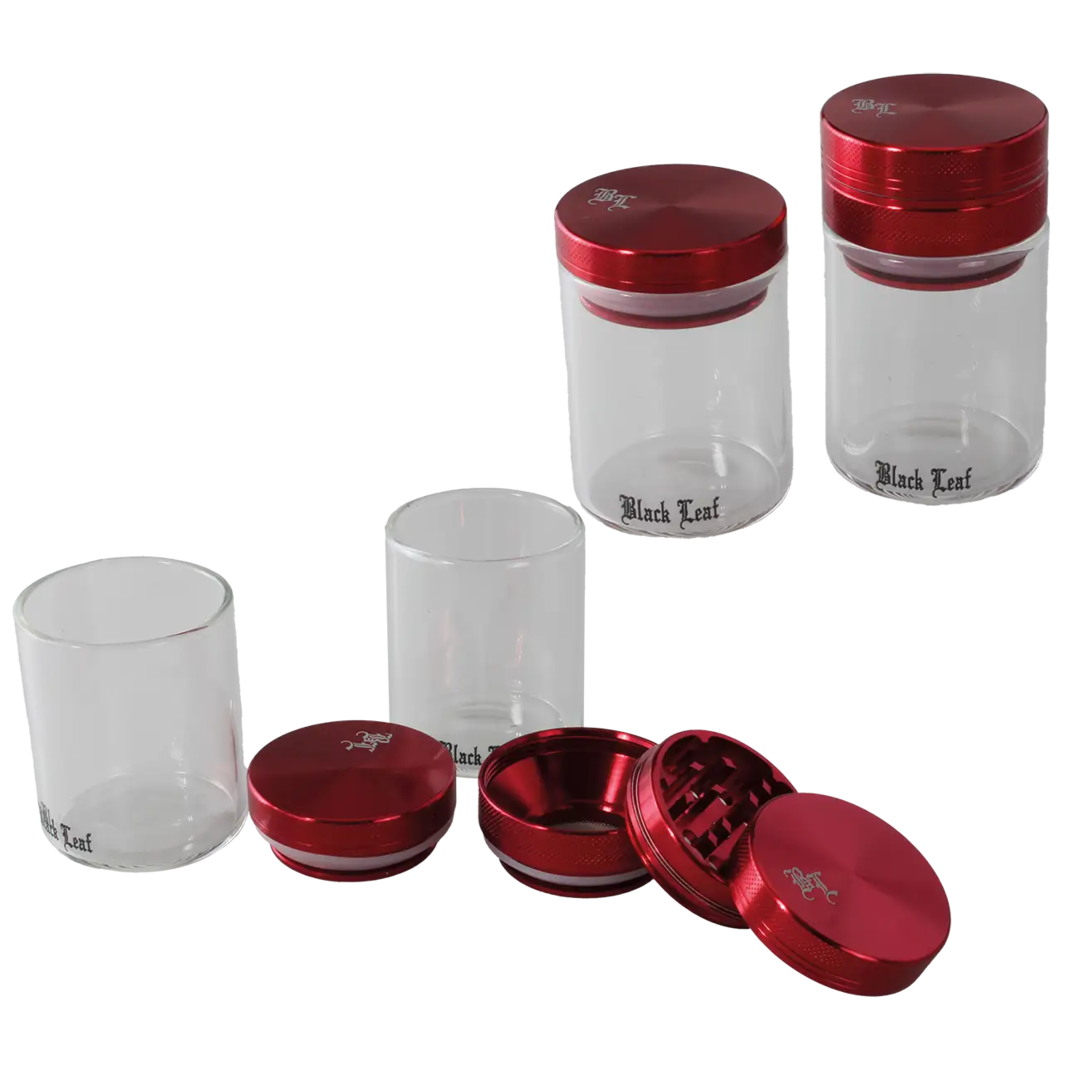 Dreiteilige Alu-Kräutermühle von Black Leaf in Rot mit Vorratsglas