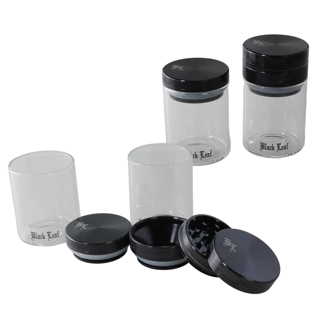 Dreiteilige Alu-Kräutermühle von Black Leaf in Schwarz mit Vorratsglas