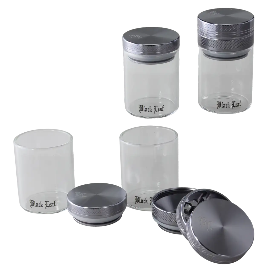 Dreiteilige Alu-Kräutermühle von Black Leaf in Grau mit Vorratsglas