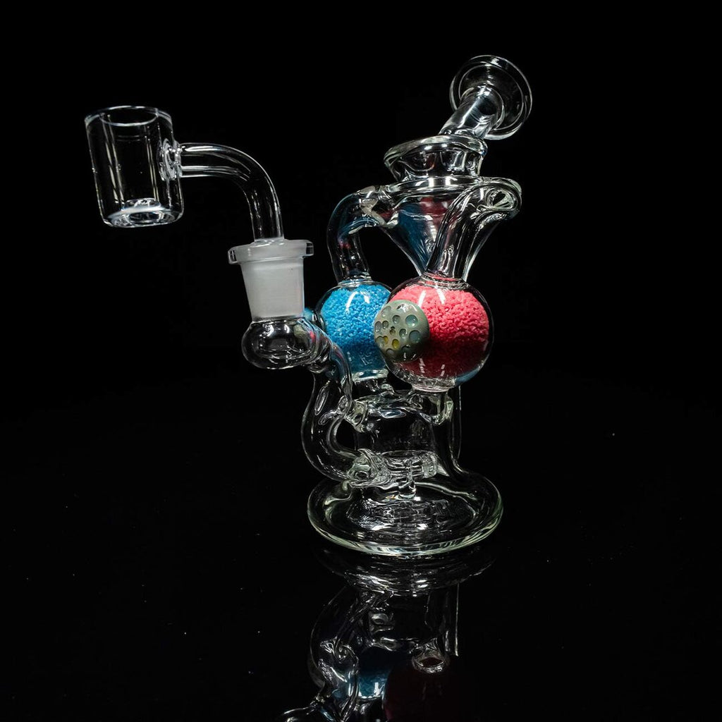 Black Leaf Recycler-Wasserpfeife in Rot und Blau mit leuchtendem Granulat