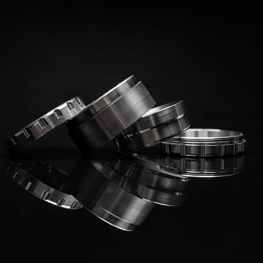 Produktfoto: Black Leaf Edelstahl-Kräutermühle 4-teilig Silber 63 mm