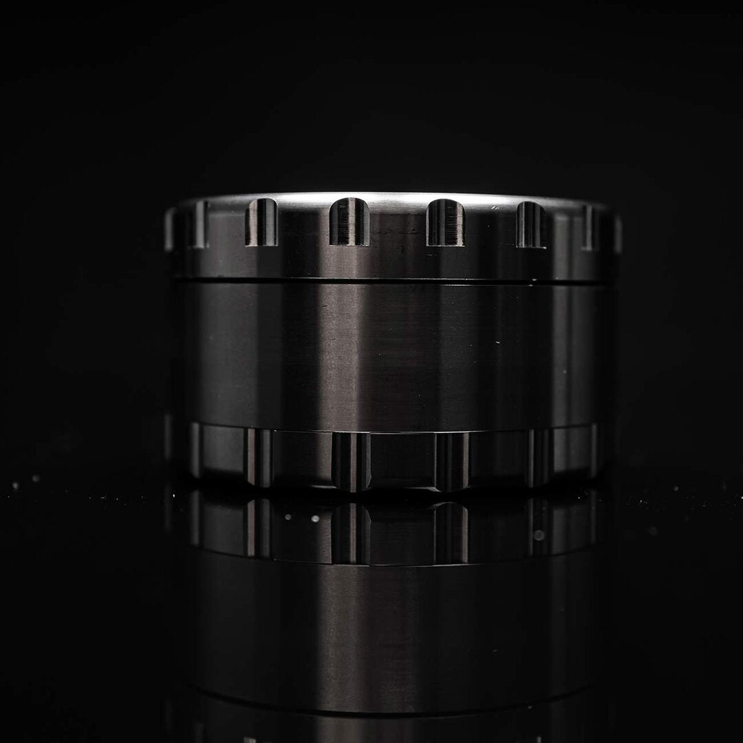 Produktfoto: Black Leaf Edelstahl-Kräutermühle 4-teilig Silber 63 mm