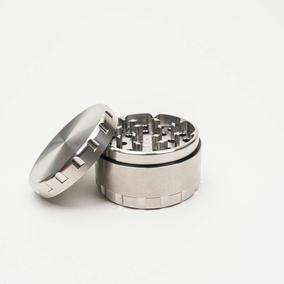 Produktfoto: Black Leaf Edelstahl-Kräutermühle 4-teilig Silber 63 mm