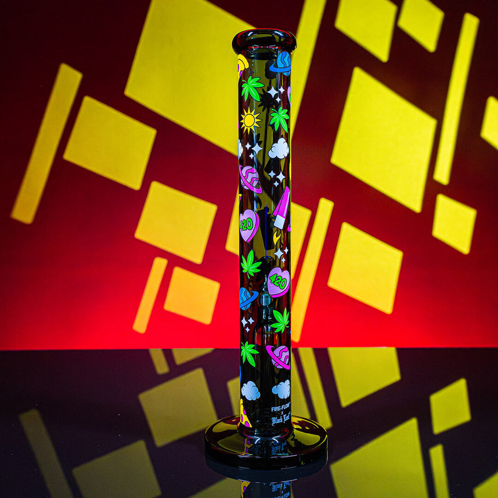 FIRE-FLOW X Black Leaf Zylinder-Wasserpfeife aus grauem Glas mit Clipper-Motiv