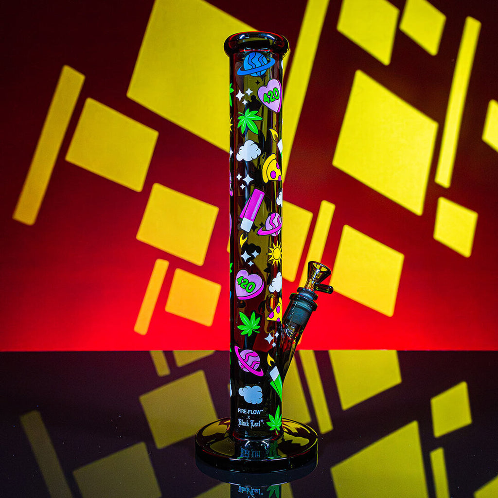 FIRE-FLOW X Black Leaf Zylinder-Wasserpfeife aus grauem Glas mit Clipper-Motiv