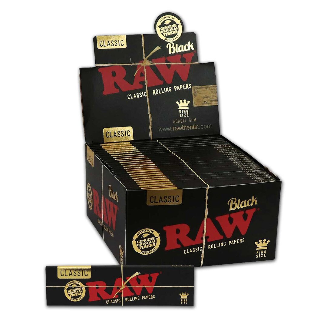 RAW BLACK King Size Longpapers in der Packung mit 50 Heften
