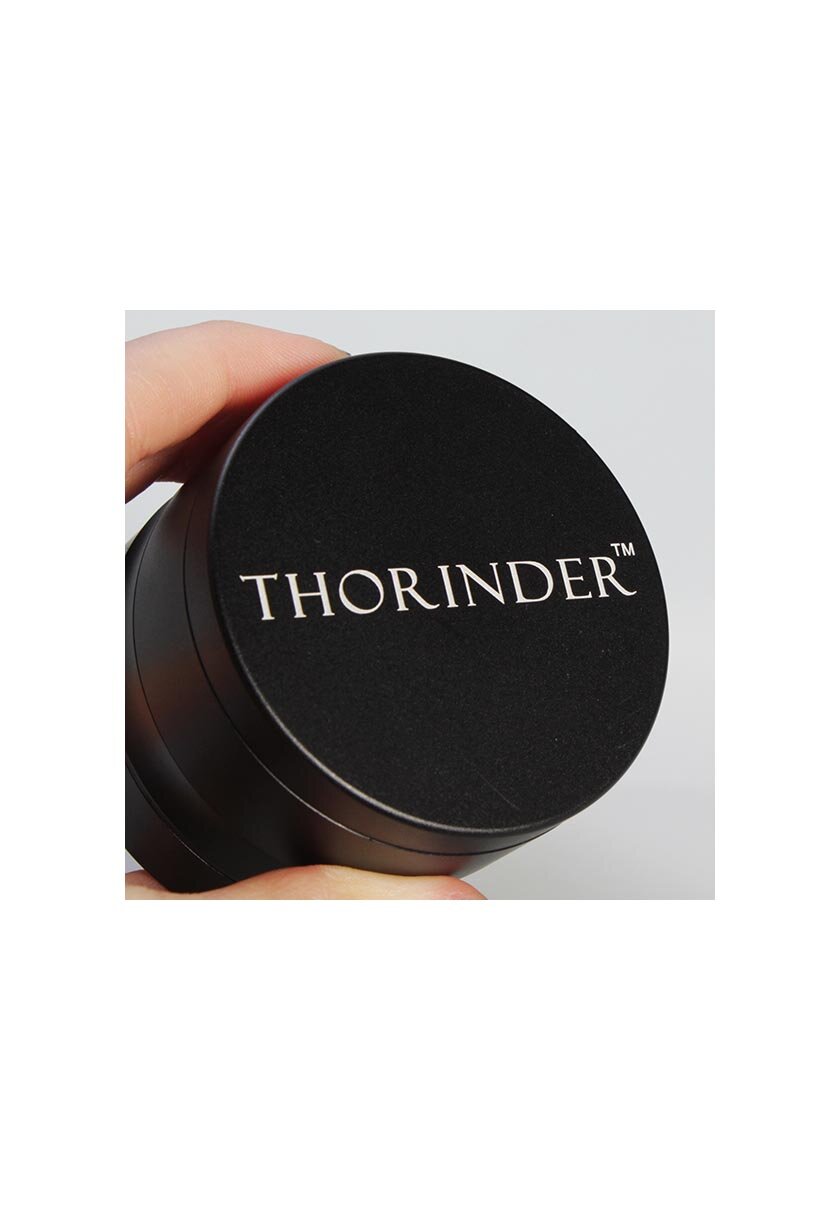 Thorinder Alu-Kräutermühle in Schwarz mit grünem Print